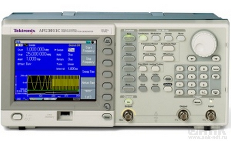 Универсальный генератор сигналов AFG3251C